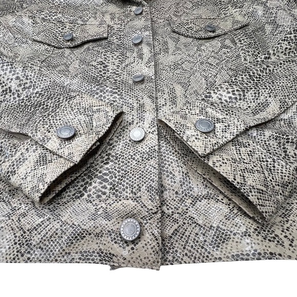 DCC Faux Snakeskin Button Up Cropped Jacket Cream Black Snake Print Medium M - Picture 8 of 15